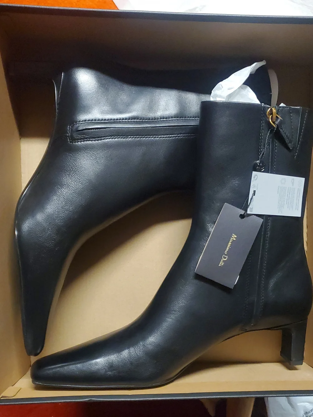 Massimo Dutti Black Leather Pointed Ankle Boots